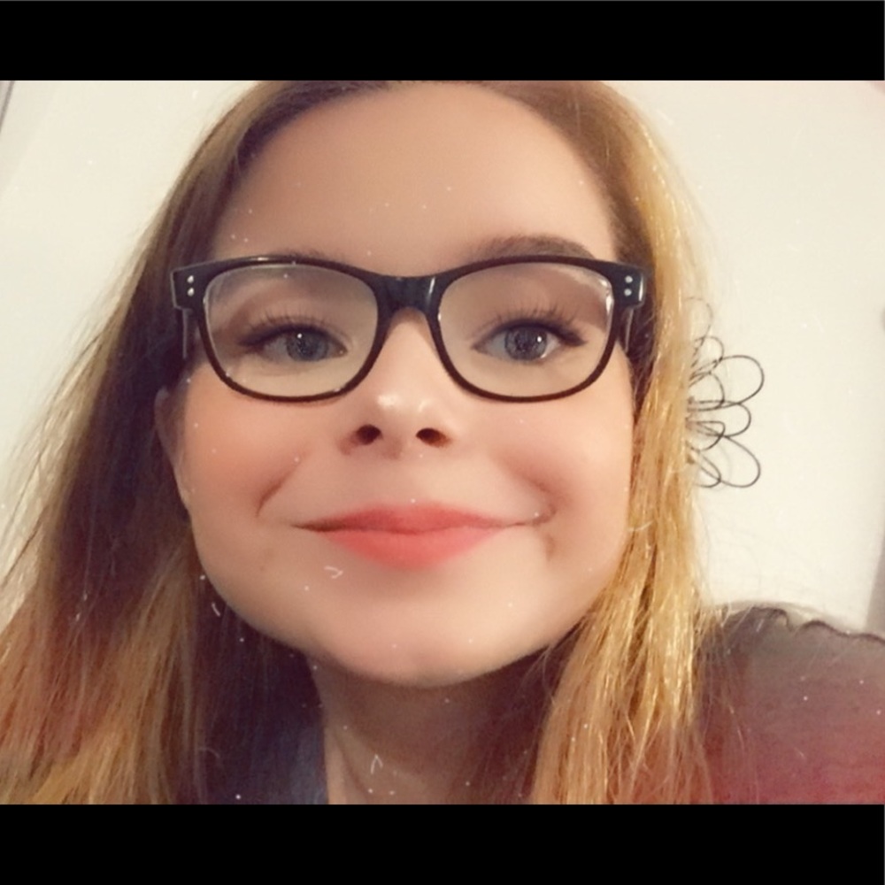 Meet your Posher, Reagan